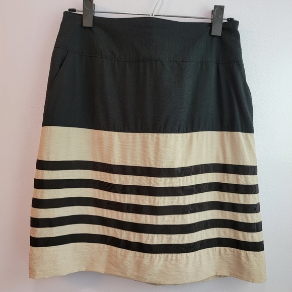 The Limited Dresses & Skirts - The Limited Black and Cream Stripe  Lined Pencil Skirt Size XS